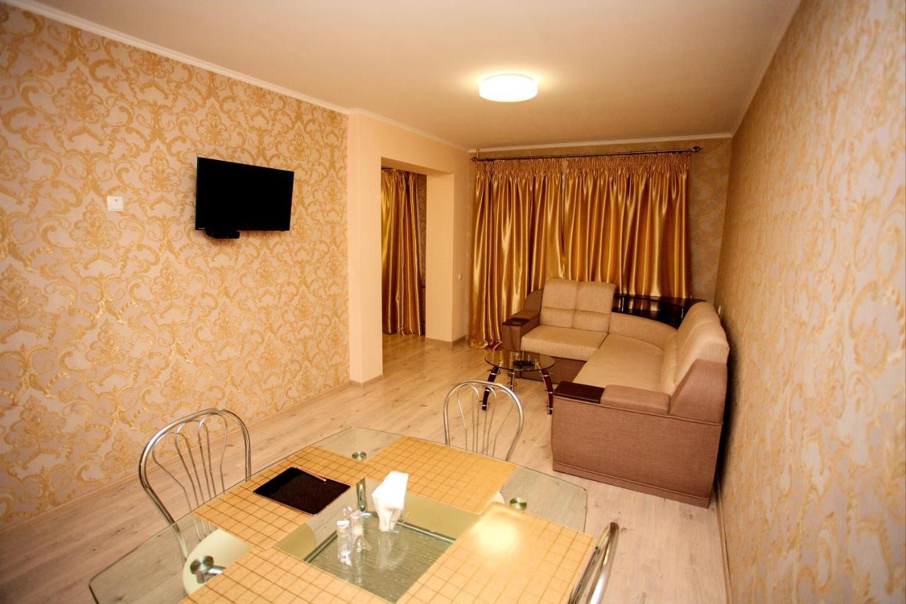 Poltava Luxury Apartments Almazniy Trade Center Extérieur photo